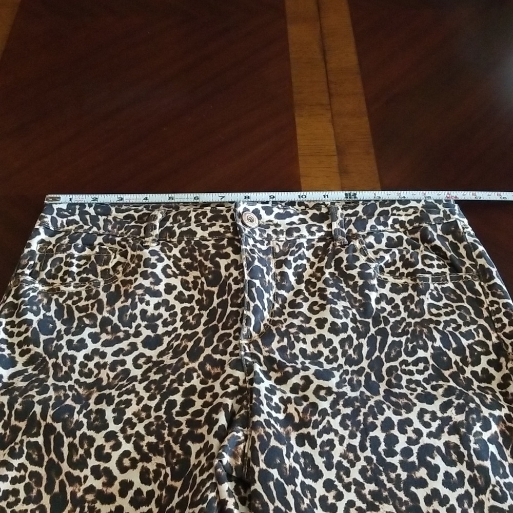 INC Leopard Print Pants - Size 8 - Picture 7 of 9